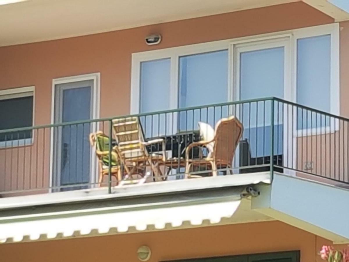 Casa Di Ludovica Leilighet Manerba del Garda Eksteriør bilde